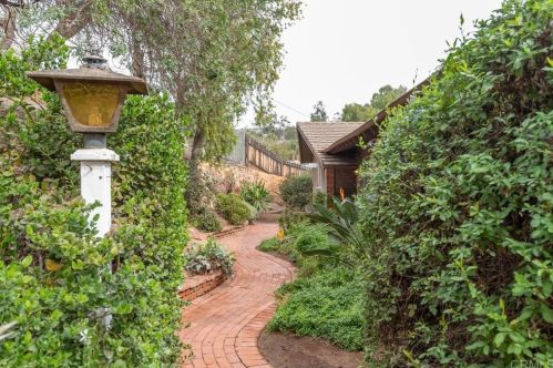 1831 Lisa Ter, El Cajon, CA 92021-3732