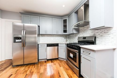 16532 Conduit Ave, Jamaica, NY 11434-4828
