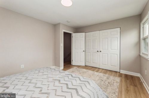 3442 Beale Ct, Woodbridge VA  22193-1702 exterior