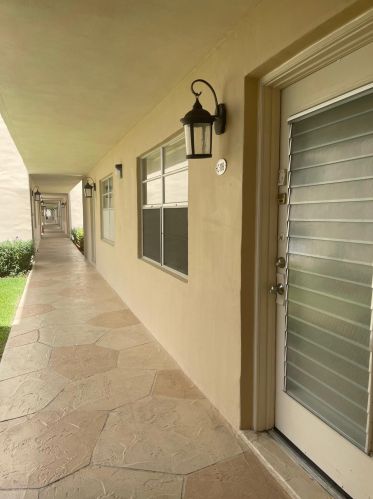 116 Burgundy C, Delray Beach, FL 33484-5427