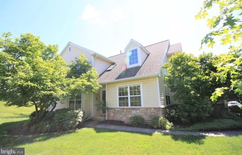 135 Canterbury Ln, Blue Bell PA  19422-1278 exterior