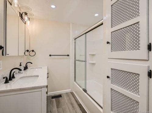 8471 Circle Dr, Westminster CO 80031-3732 exterior