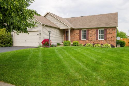 1807 Deer Crossing Dr, Marysville, OH 43040-9338