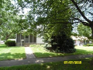 204 Dwiggins St, Griffith, IN 46319-2713