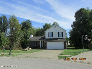 6016 Carmelwood Dr, Louisville, KY 40229-2294