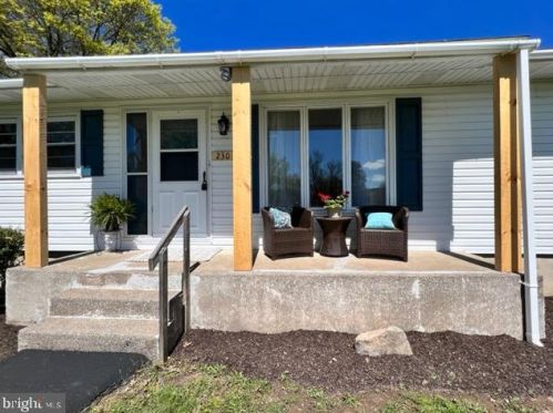 230 Eisenhower Dr, Molino PA  17961-1611 exterior