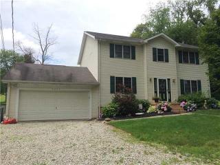 7250 Rosina St, Greenock, PA 15047-1132