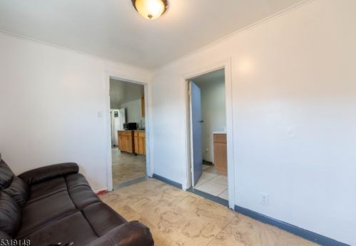 224 Chestnut St, Newark NJ 07105-1576 exterior