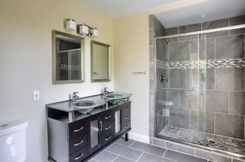 401 Maryland Ave, Oakmont PA  15139-1668 exterior