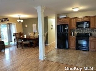 56 Terapin St, Manor Park, NY 11950-4523
