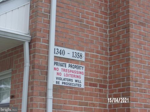 1346 Rolling Glen Dr, Boothwyn, PA 19061-2842