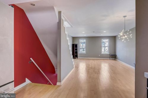 2417 Grays Ferry Ave, Philadelphia PA  19146-2450 exterior