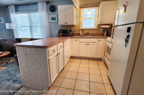 14 Bay Way, Lavallette NJ  08735-1905 exterior