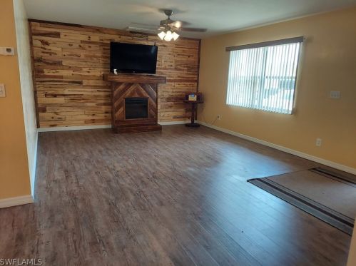 221 Vermont Way, Lehigh Acres, FL 33936-5025