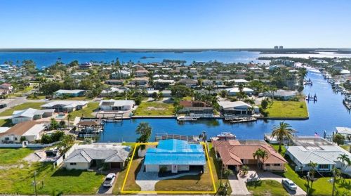 5 Fairview Blvd, Fort Myers Beach FL  33931-4565 exterior