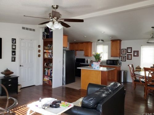1380 Citrus Ave, Covina CA  91722-1700 exterior