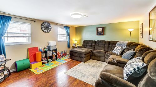 769 Brookdale Dr, West Jefferson OH  43162-1057 exterior