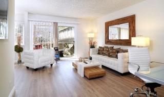 1200 Dale Ave, Mountain View CA  94040-3362 exterior