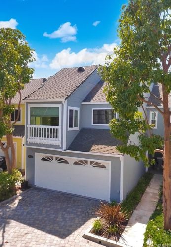 6047 Loynes Dr, Long Beach, CA 90803-2331