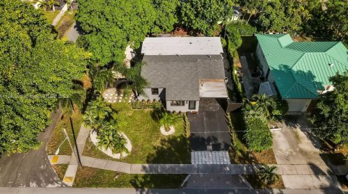 1401 3rd Ave, Dania Beach FL  33004-4214 exterior