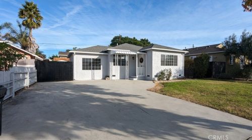 727 147th St, Gardena, CA 90247-2713