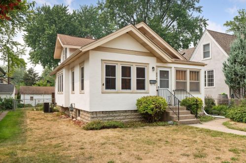2946 Hayes St, Minneapolis, MN 55418-2228