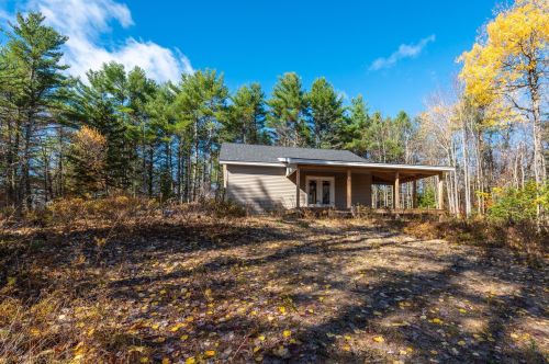 100 Trow Hill Rd, Sunapee, NH 03782-3325