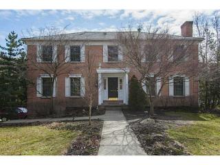 1071 Tomaino Dr, Pittsburgh, PA 15220-2835