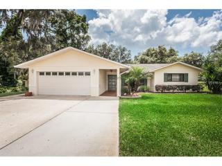 13114 Misty Ln, Port Richey, FL 34669-2837
