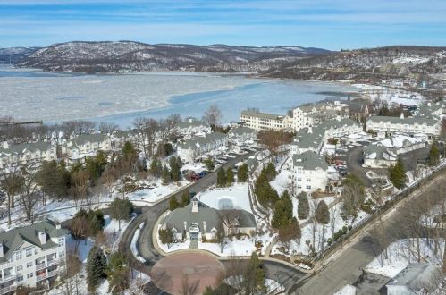 122 Northview Ct, Peekskill, NY 10566-4439