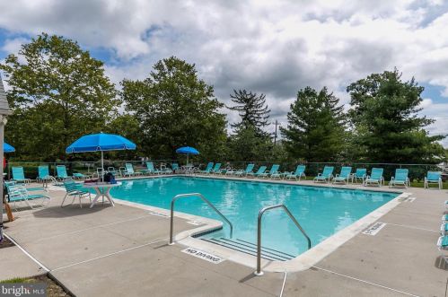 708 Thornhill Dr, Collegeville PA  19426-3955 exterior