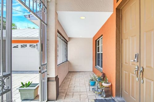 2730 4th Pl, Cape Coral, FL 33914-4438
