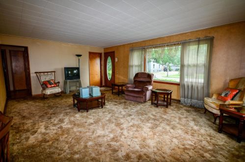 326 Blagrove St, Richwood OH  43344-1015 exterior