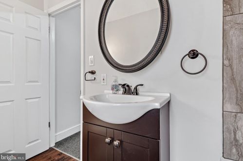 1907 Boas St, Harrisburg PA  17103-1605 exterior