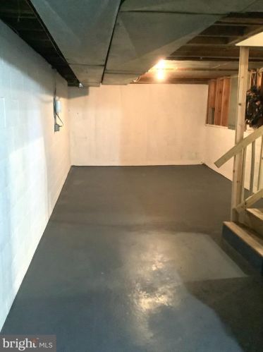 4030 Frosthoffer Ave, Camden NJ  08109-1521 exterior