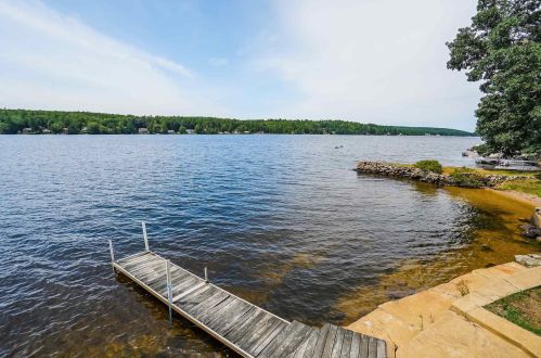 99 Lk Shr Dr, Northwood NH  03261-3707 exterior