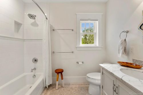 2270 Cook St, Denver CO  80210-4916 exterior