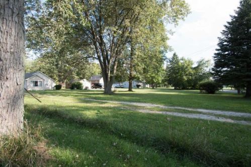 9531 Spring St, Hammond, IN 46322-2634