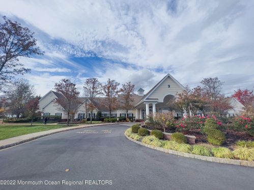 36 Winding River Rd, Lakewood NJ  08701-5733 exterior