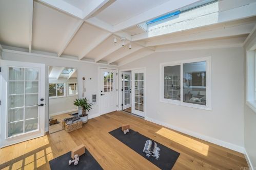 4350 Highland Dr, Carlsbad CA  92008-4225 exterior