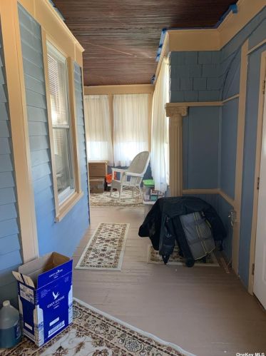 87-65 95th St, Jamaica NY  11421-2216 exterior