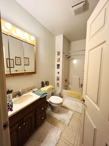 304 Rhodes Pl, New Castle PA  exterior