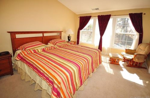93 Cougar Dr, Manchester CT  06040-6379 exterior