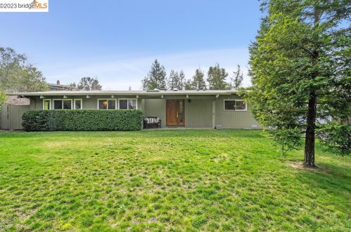 8 Rae Dr, Orinda CA  94563-4360 exterior