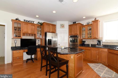 213 Alpine Dr, Leesburg VA 20175-6132 exterior