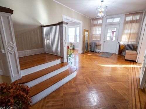 20 Vernon Pl, East Orange NJ  07017-4410 exterior