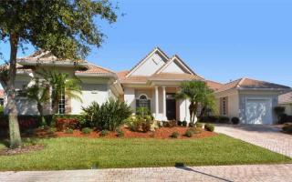 8905 Bloomfield Blvd, Sarasota, FL 34238-4452