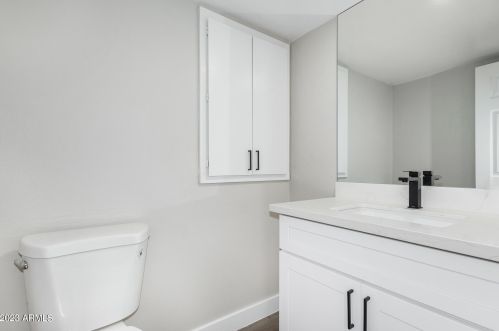 4587 17 Ave, Phoenix AZ 85086-6309 exterior