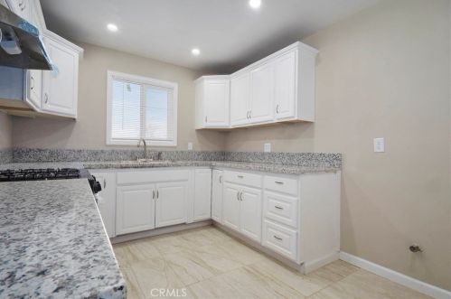 15144 Las Piedras Dr, Victorville CA  92395-3628 exterior