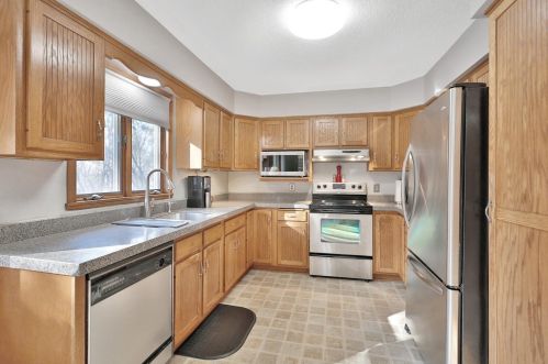 1259 52nd St, Hudson, WI 54016-6813